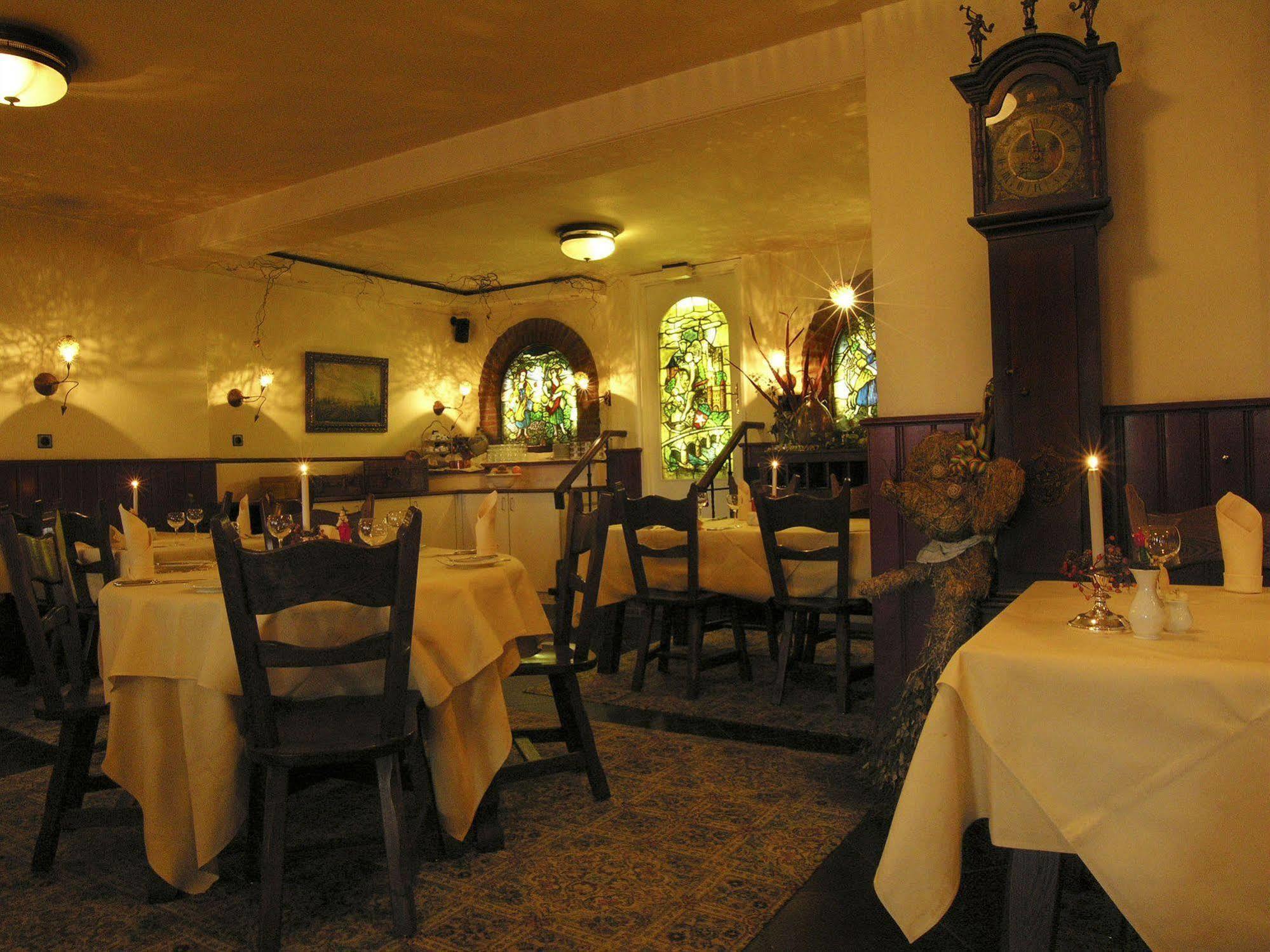 Hotel Restaurant In Den Hoof Maastricht Exteriör bild